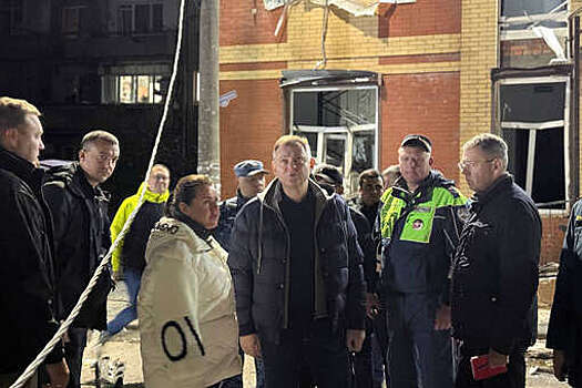 Ростовский губернатор Слюсарь показал разрушения после атаки БПЛА на Батайск