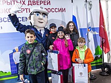 Главгоша встречает друзей