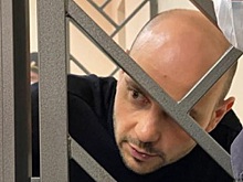В Краснодаре суд решил оставить экс-главу «Открытой России» Андрея Пивоварова под арестом