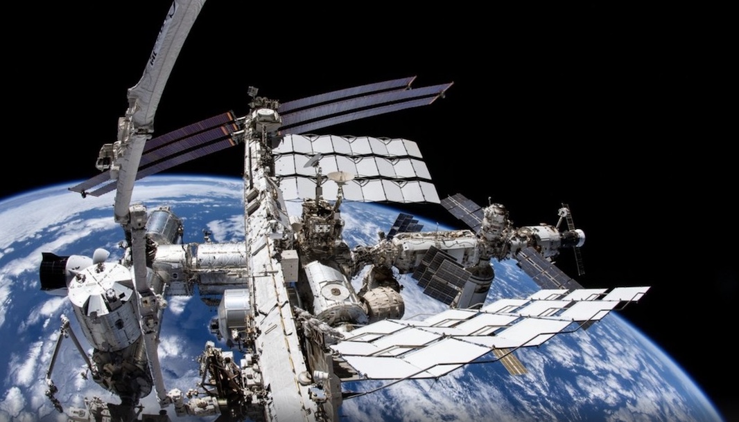 Названы преимущества РФ перед США в космическом туризме