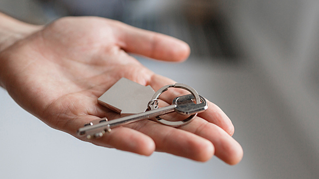 Эксперт объяснил, чем для собственника опасна временная регистрация жильцов