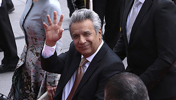 Суд оставил президента Эквадора во главе правящей партии