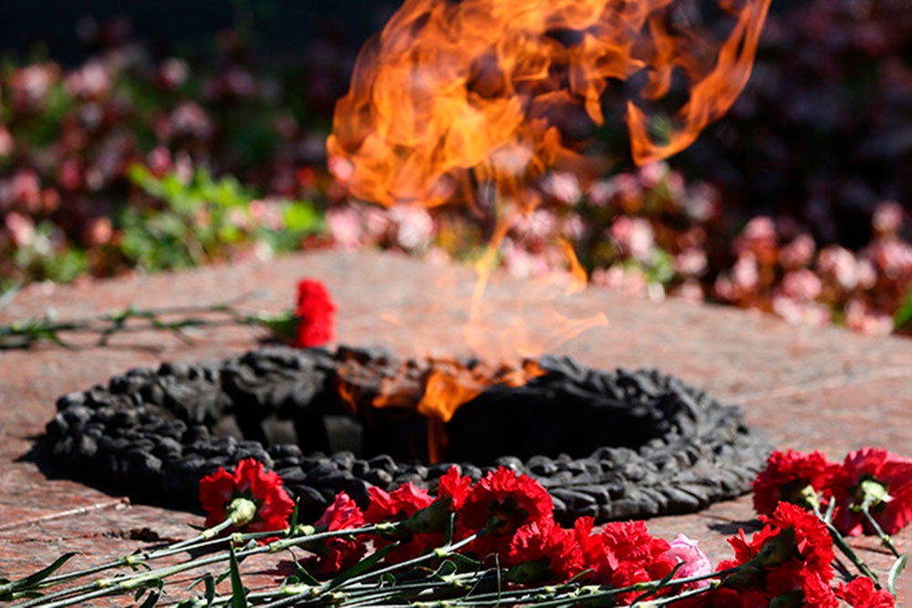 Лукашенко призвал бережно сохранять память о Великой Победе