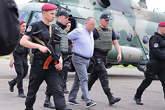 Украинских чиновников сдавали вертолетами