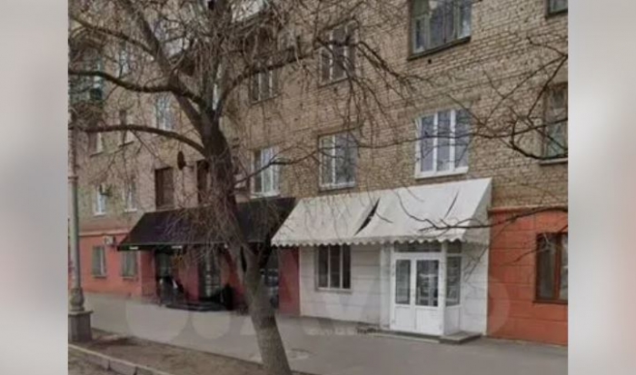 В центре Волгограда продают помещение в доме, где было смертельное отравление