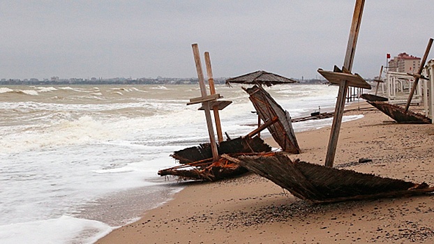 В Крыму ввели режим повышенной готовности из-за урагана