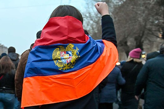 В Армении прошел митинг за выход из ОДКБ