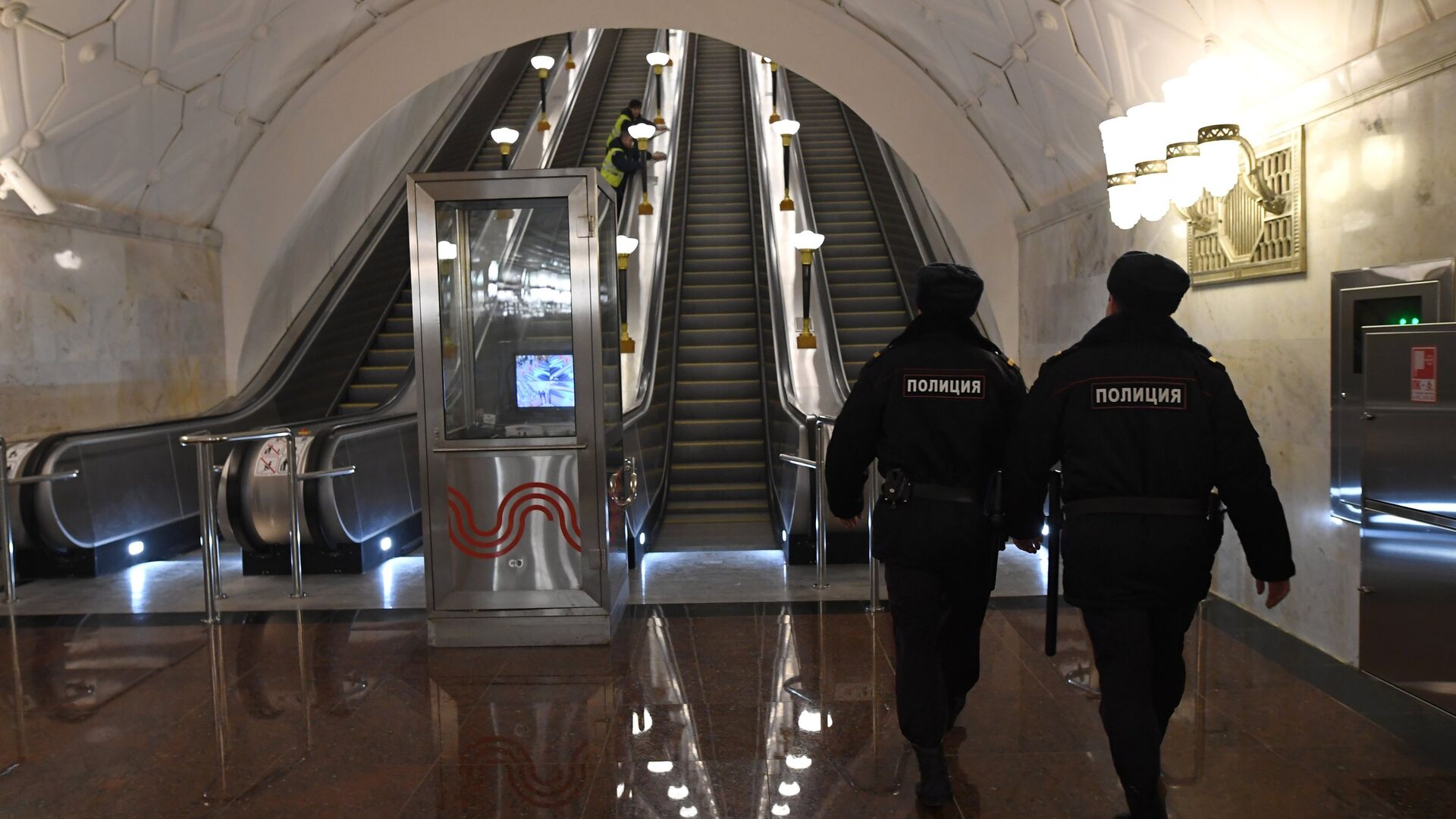 В Москве на станции метро «Белорусская» нашли подозрительный предмет