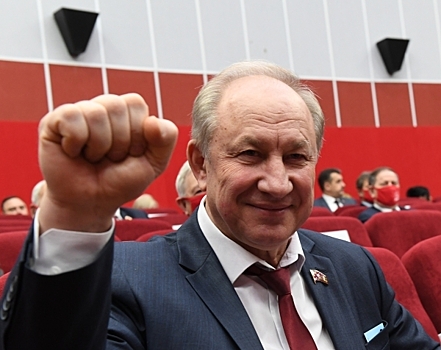 Адвокат заявил, что с экс-депутата Рашкина сняли судимость
