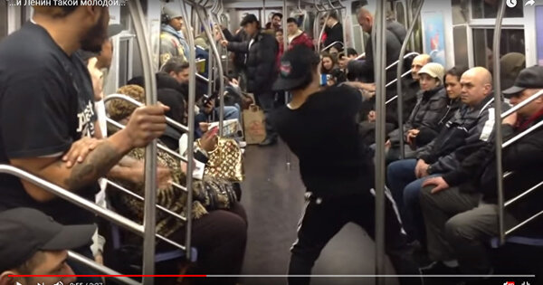 "И Ленин такой молодой" брейкдэнс под популярную