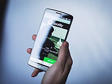 Spotify потерял более $2 млрд из‑за скандала с антиваксером