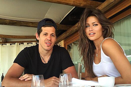 Евгений Малкин и его жена Анна Кастерова отписались друг от друга в социальных сетях