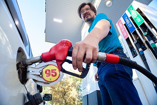 Высокие цены на ГСМ во время уборочной возмутили поволжских аграриев