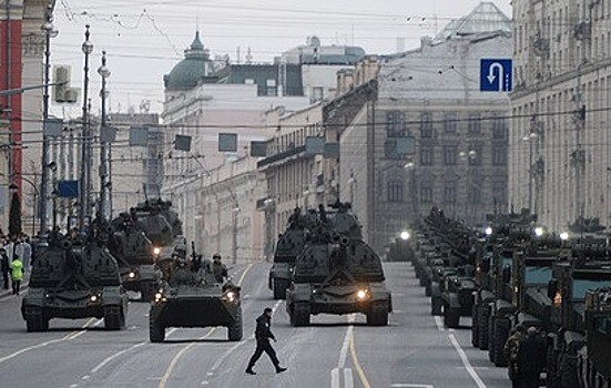 На Тверской улице в Москве нанесли разметку для танков к Параду Победы
