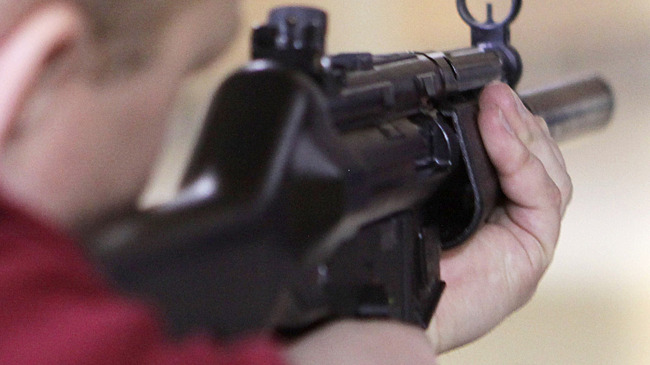 Двух мужчин задержали за стрельбу на строительном объекте