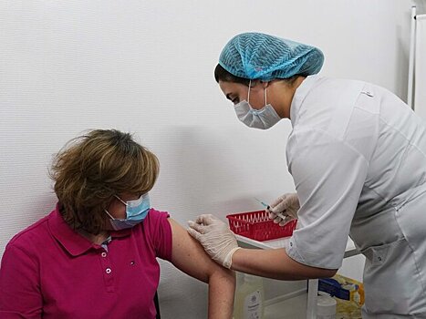 Столичный Депздрав призвал переболевших COVID-19 вакцинироваться спустя полгода