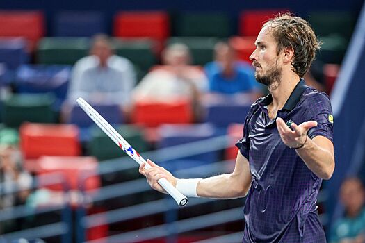 Эйсы и двойные ошибки в сезоне ATP и WTA 2025 года: кто лидер, на каком месте Медведев, Рыбакина, Соболенко, Александрова, Гауфф