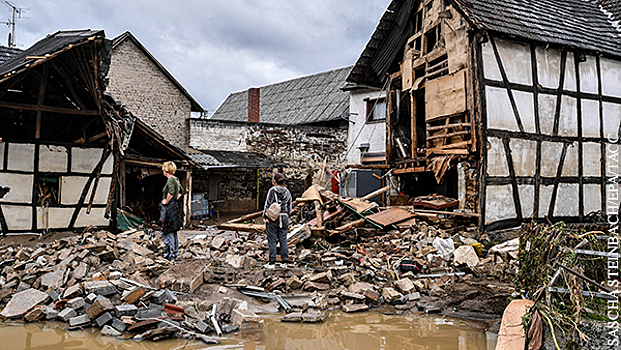 Немцы массово предлагают в соцсетях помощь пострадавшим при наводнении