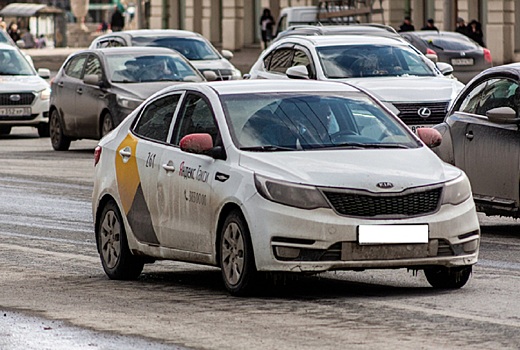 Цены на такси подскочили в Новосибирске 20 декабря