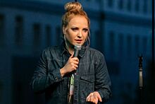 Звезда "Женского Stand Up" рассказала о жизни в коммуналке