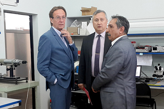 Префект Зеленограда встретился с руководством и сотрудниками «Элпы»