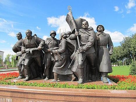 Народный подвиг и трагедия войны: памятники,  производящие сильное эмоциональное впечатление