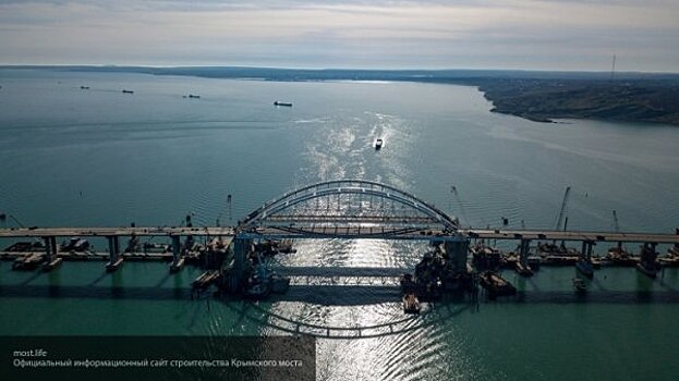 На чужой каравай: Украина "признала" нужность Крымского моста