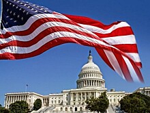 Рынок США: доллар возвращается к годовым максимумам