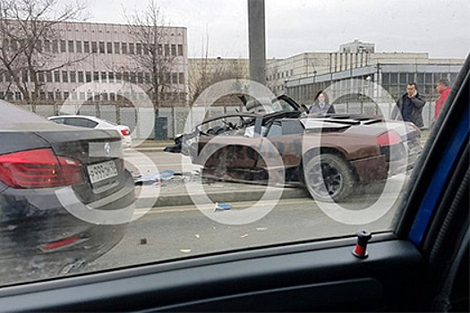 Боец MMA Борода прокомментировал аварию с его Lamborghini
