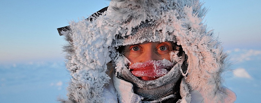 Врач Тяжельников подтвердил, что даже тепло одетый человек должен быть на морозе не более часа
