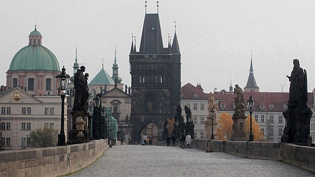 Чехия может оставить без туристических виз граждан России и Беларуси