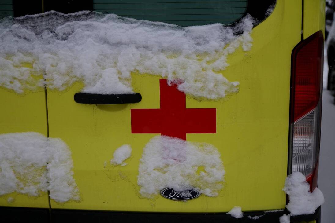 Стихотворение пейзажной лирики. Название города без солнца жизнь замирает. Что случится если это произойдет. Моря омывающие древний египет. Сколько человек сможет прожить без солнца.