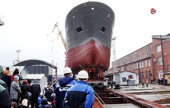 В Калининграде на заводе "Янтарь" спущено на воду судно "Ленинец"