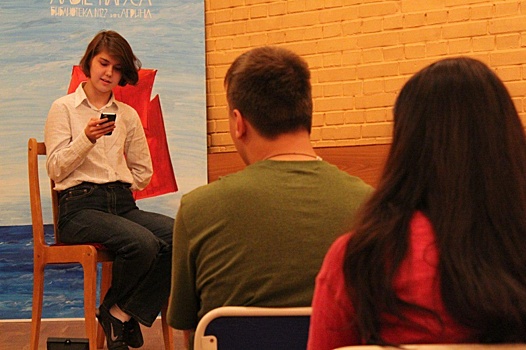 Встреча начинающих поэтов прошла в библиотеке на Волочаевской