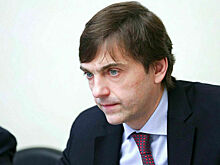 Кравцов призвал направлять минимум 70% фондов школ на оклады учителям