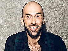 Танцор Евгений Папунаишвили попал в больницу из-за проблем со спиной — Видео