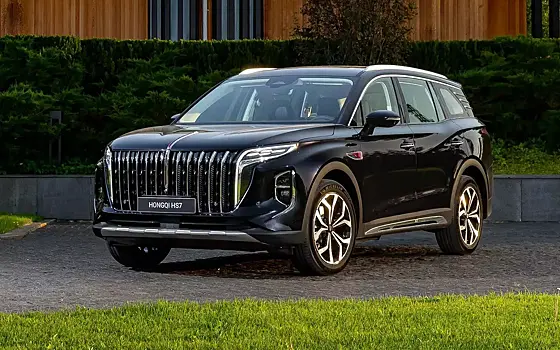 «Живые» кроссоверы Hongqi HS7 уже в России