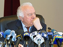 Хитрый Лис: почему Ельцин спас Шеварднадзе от верной гибели