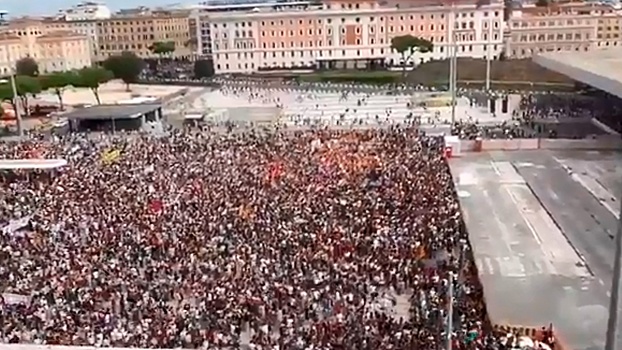 Массовое шествие против политики Евросоюза прошло в Риме