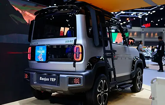 На Motor Expo представили мини-кар Wuling Baojun YEP