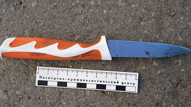 В Петербурге женщина пыталась спрятаться от полиции в диване