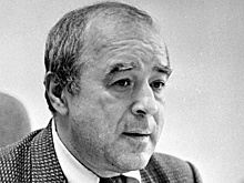 Названы дата и место прощания и похорон главреда "Огонька" Виталия Коротича