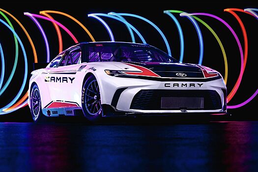 Toyota представила новую Camry для гонок NASCAR Cup Series