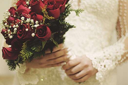 В соцсетях раскритиковали свадебное платье невесты за $8000