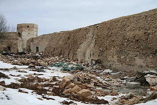 Следователи назвали псковских чиновников, которых привлекли к уголовной ответственности за реставрацию Изборской крепости
