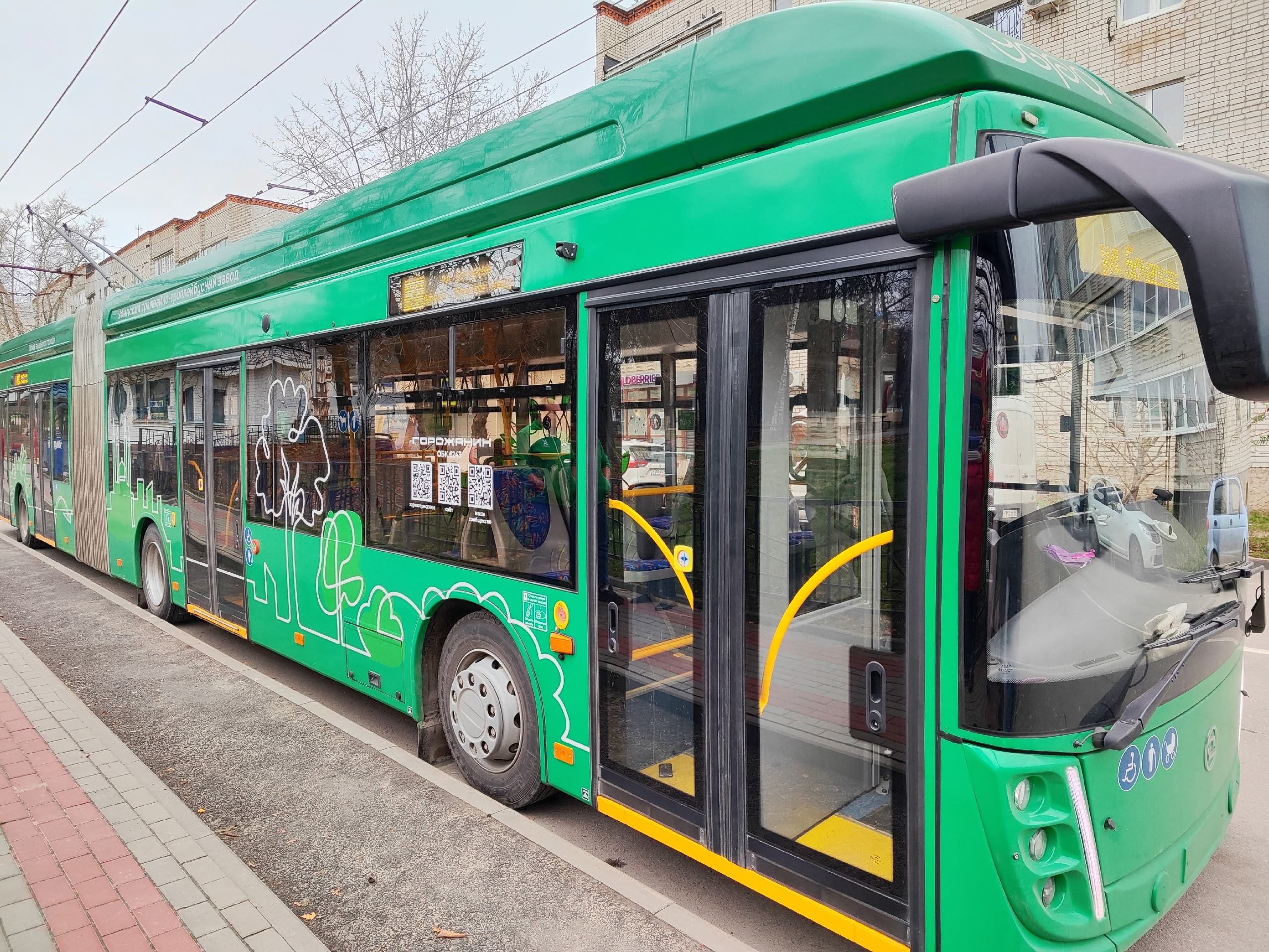 Новый троллейбус-«гармошка» вышел на маршрут №11 в Курске
