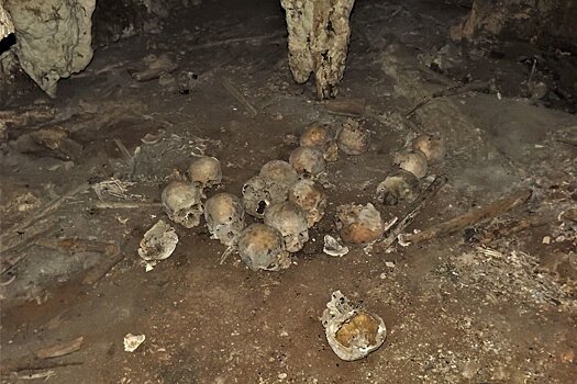 "Зловещий" тысячелетний алтарь найден в мексиканской пещере