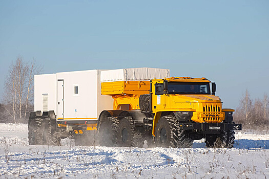 Автозавод "Урал" начнет серийное производство арктического автопоезда