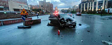 В Новосибирске после ДТП в Октябрьском районе загорелась Toyota Sprinter