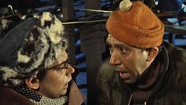 Странный ляп в комедии Гайдая "Операция "Ы"